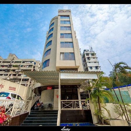 Lucky Hotel Goregaon Bombay Exterior foto