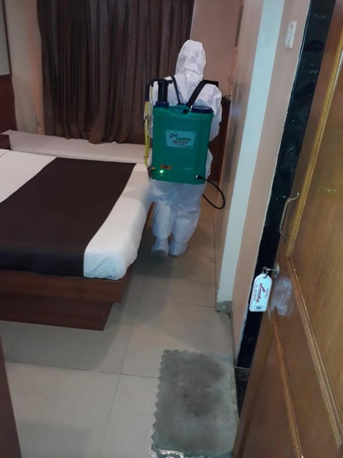 Lucky Hotel Goregaon Bombay Exterior foto
