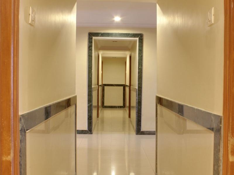 Lucky Hotel Goregaon Bombay Exterior foto