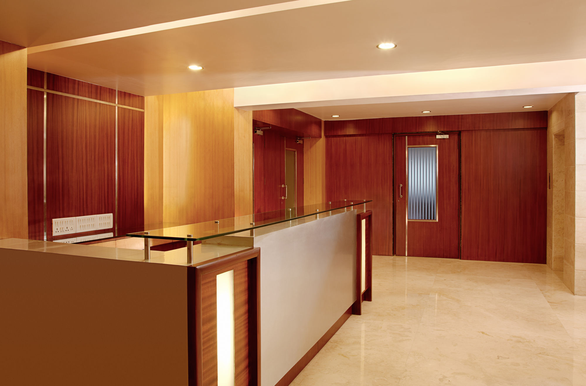 Lucky Hotel Goregaon Bombay Exterior foto